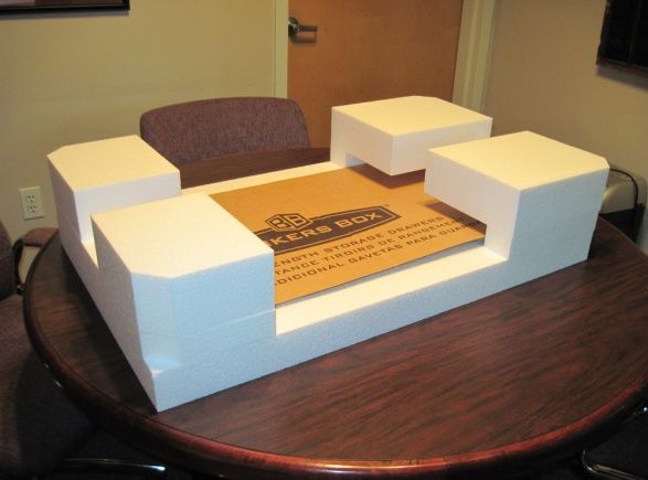 EPS foam box insert for protection and bracing artwork and high-value items in shipping